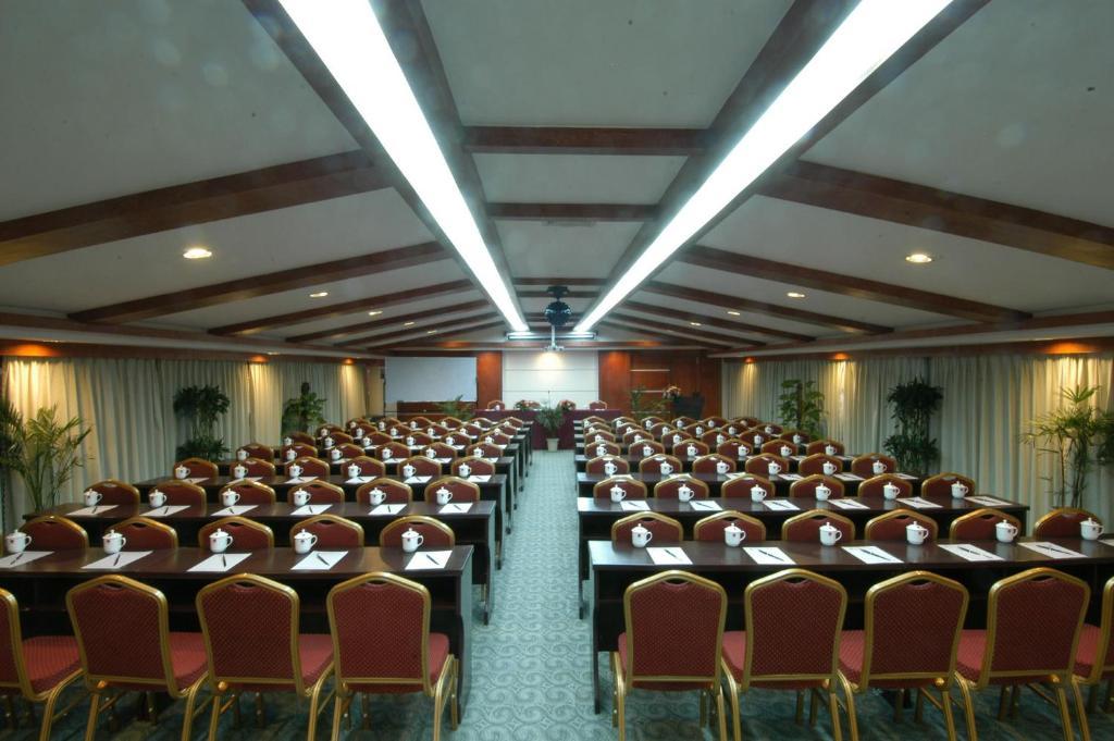 Guifu Holiday Hotel Yangshuo Einrichtungen foto